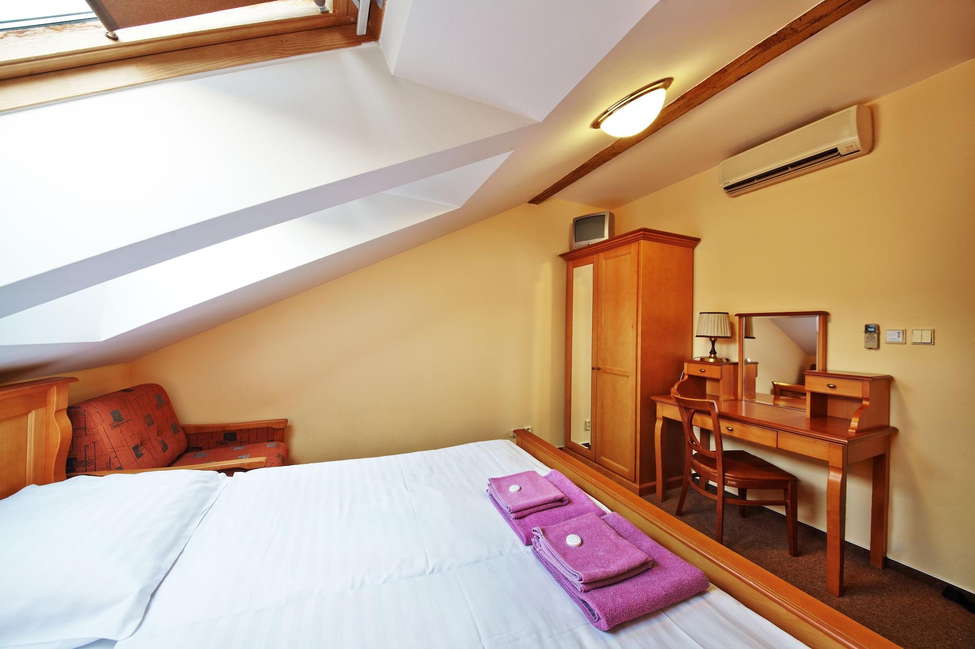 Brezina Pension Prague Exterior photo