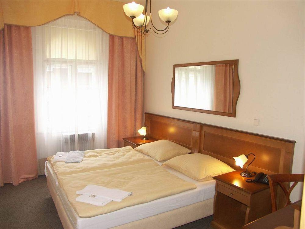 Brezina Pension Prague Exterior photo